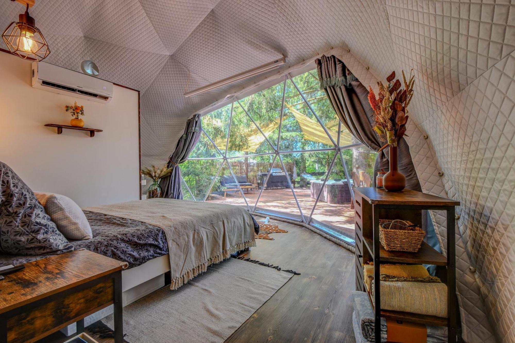Hotel Tiche Misto Glamping Slapy  Exterior foto